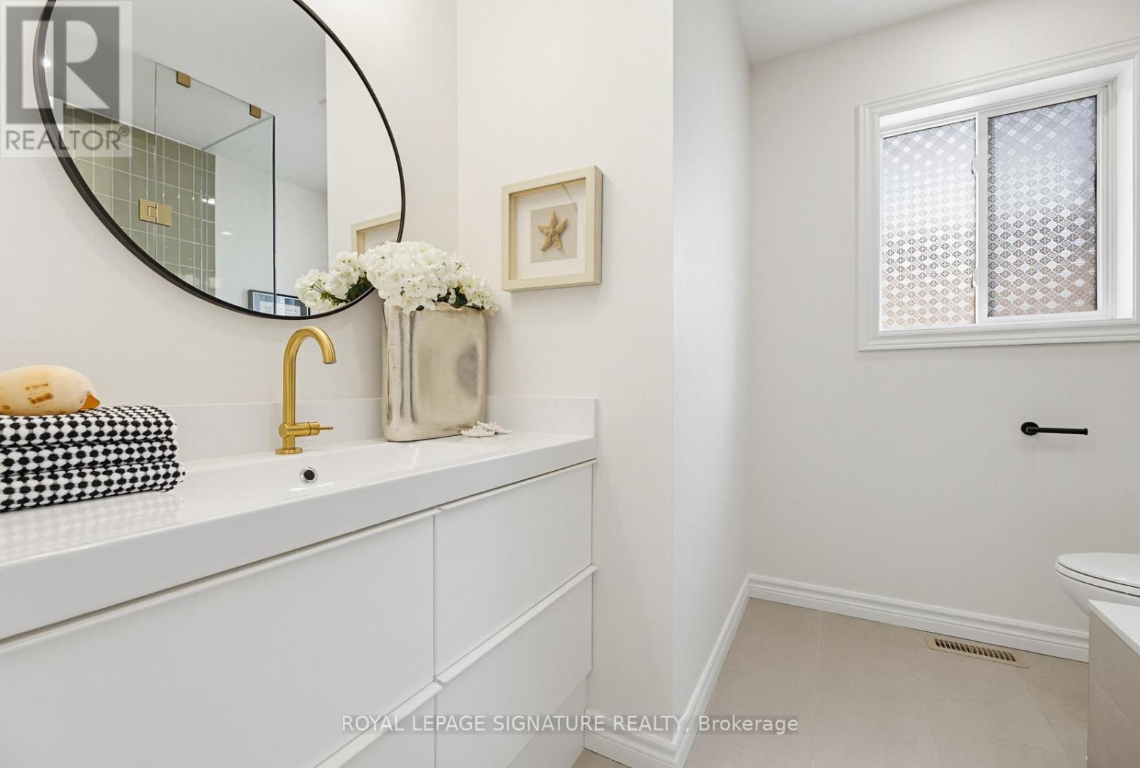 465 Pondview Place, Oakville, Ontario  L6H 6S4 - Photo 31 - W13031554