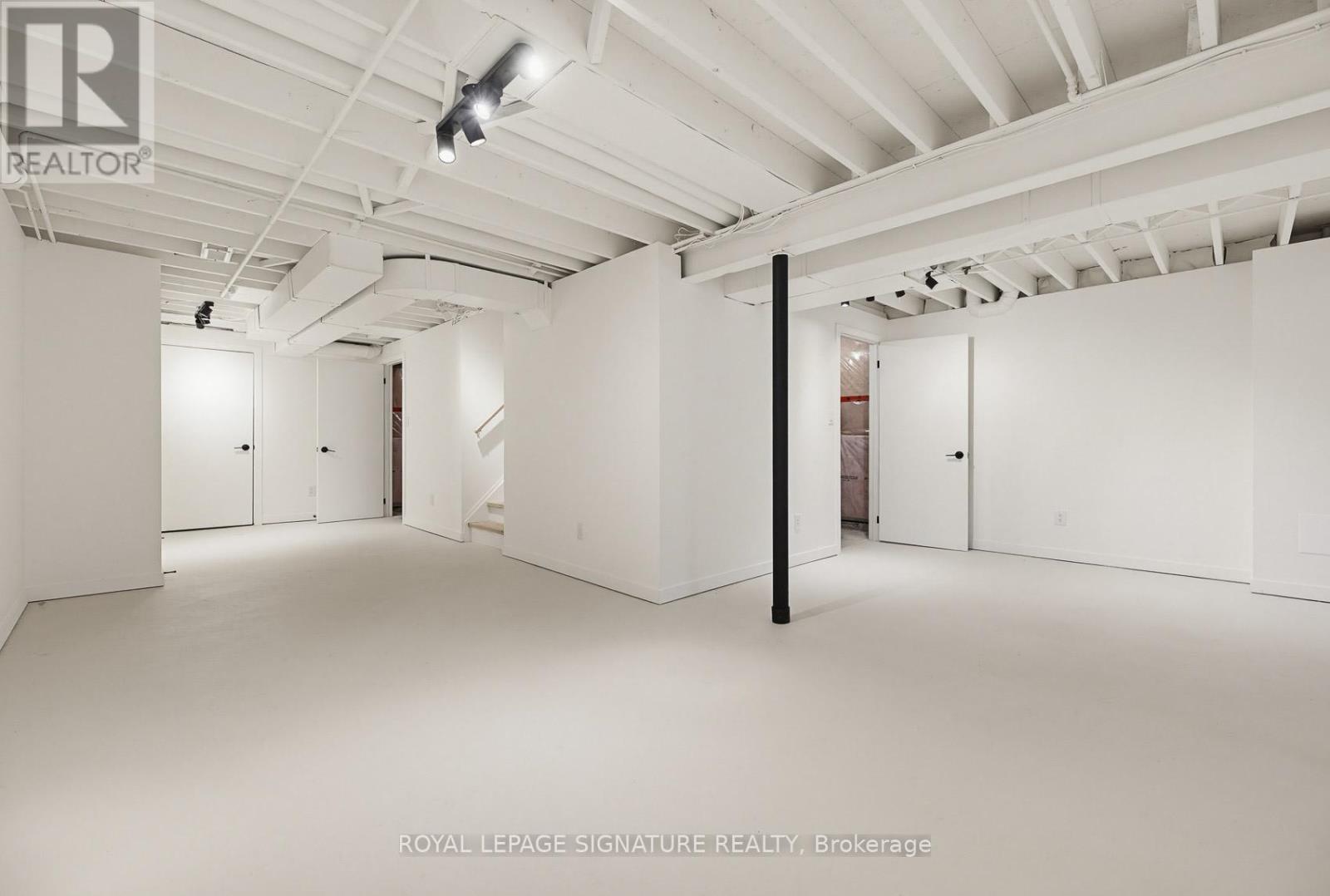 465 Pondview Place, Oakville, Ontario  L6H 6S4 - Photo 41 - W13031554