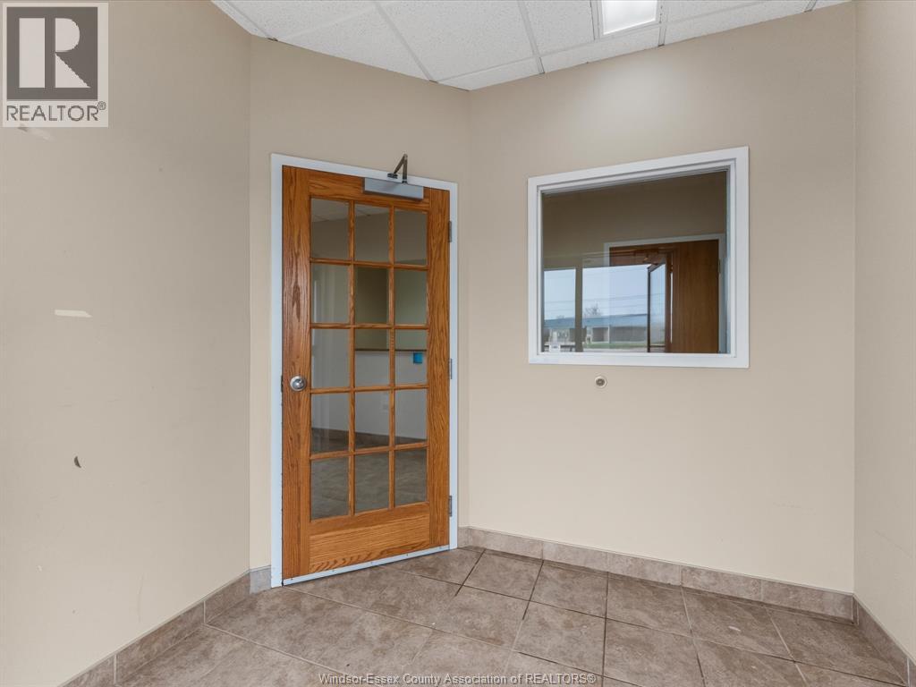 11865 County Rd 42, Tecumseh, Ontario  N8N 2M1 - Photo 3 - 26008933