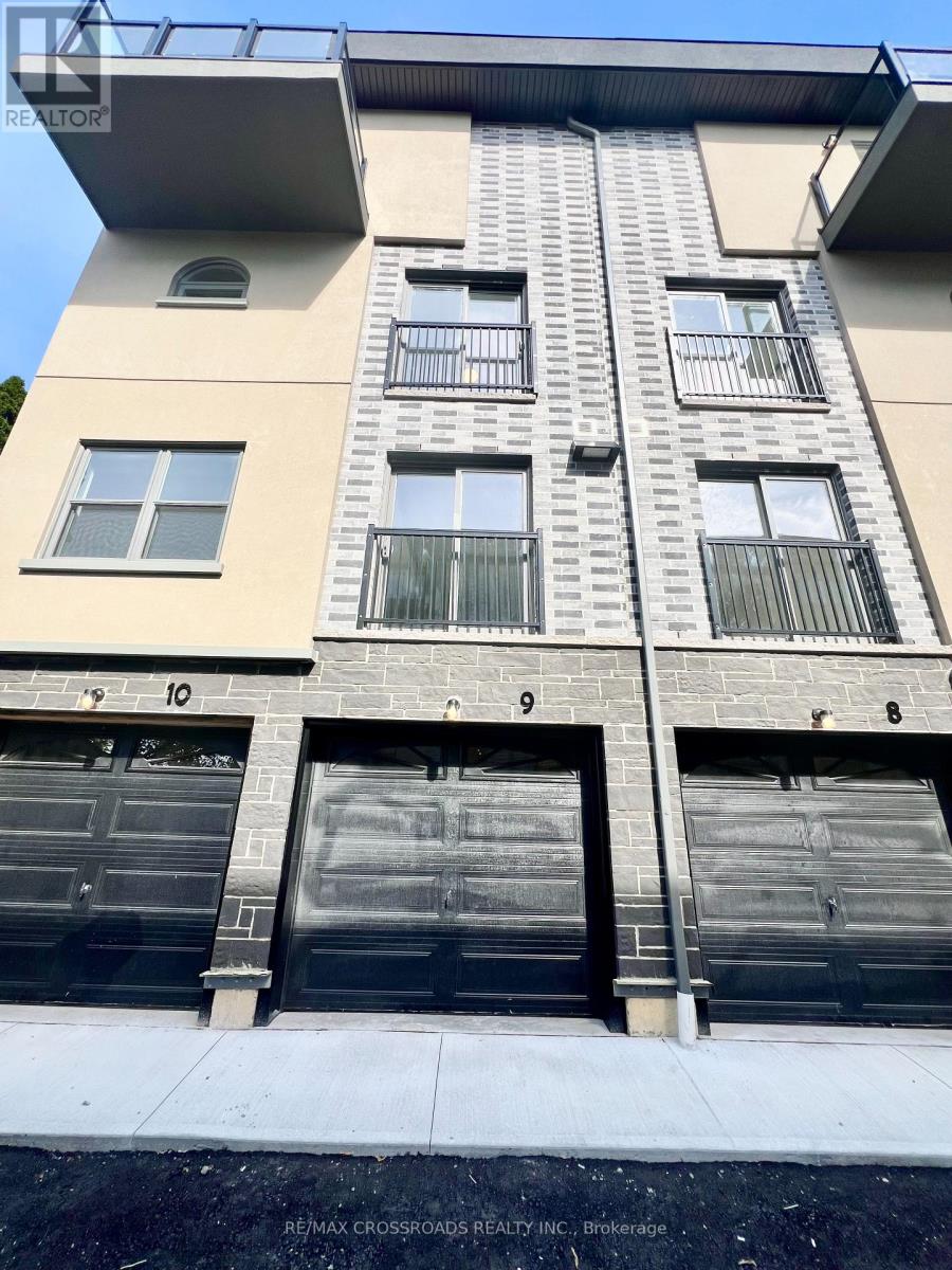 #9 - 300 Railway Engine House Way Street, Whitby, Ontario  L1N 0P7 - Photo 3 - E12996150