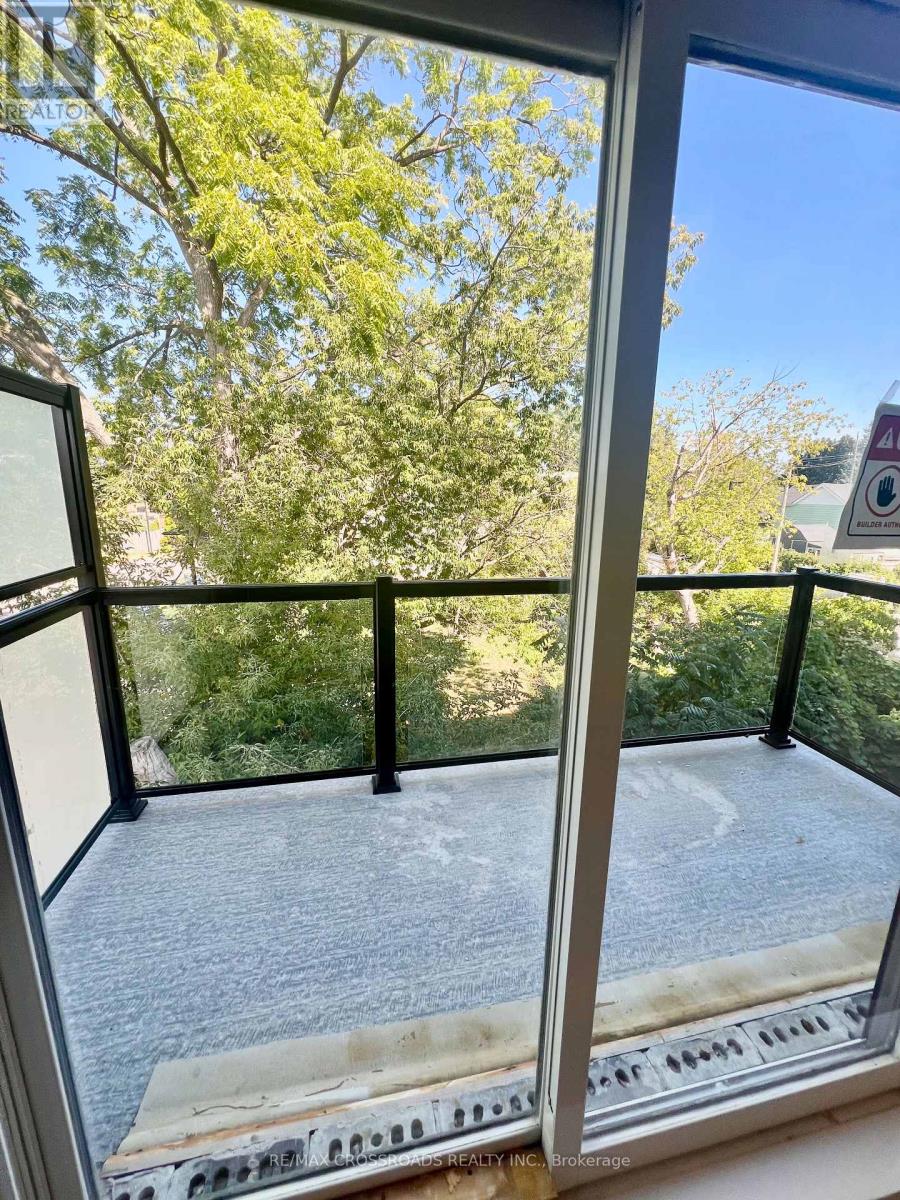 #9 - 300 Railway Engine House Way Street, Whitby, Ontario  L1N 0P7 - Photo 10 - E12996150