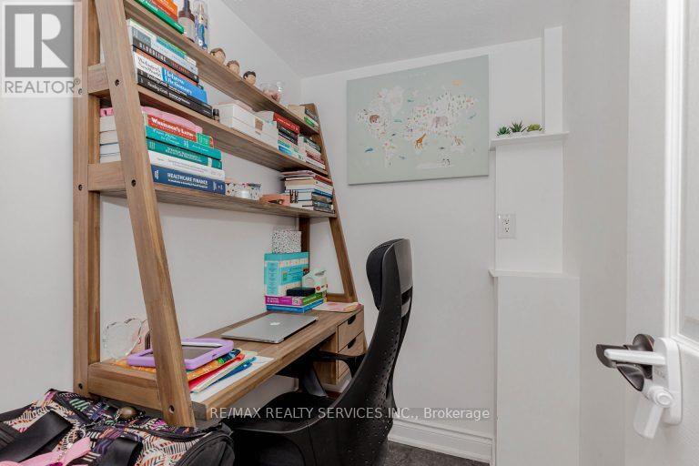 1701 - 180 Markham Road, Toronto, Ontario  M1M 2Z9 - Photo 31 - E13022070