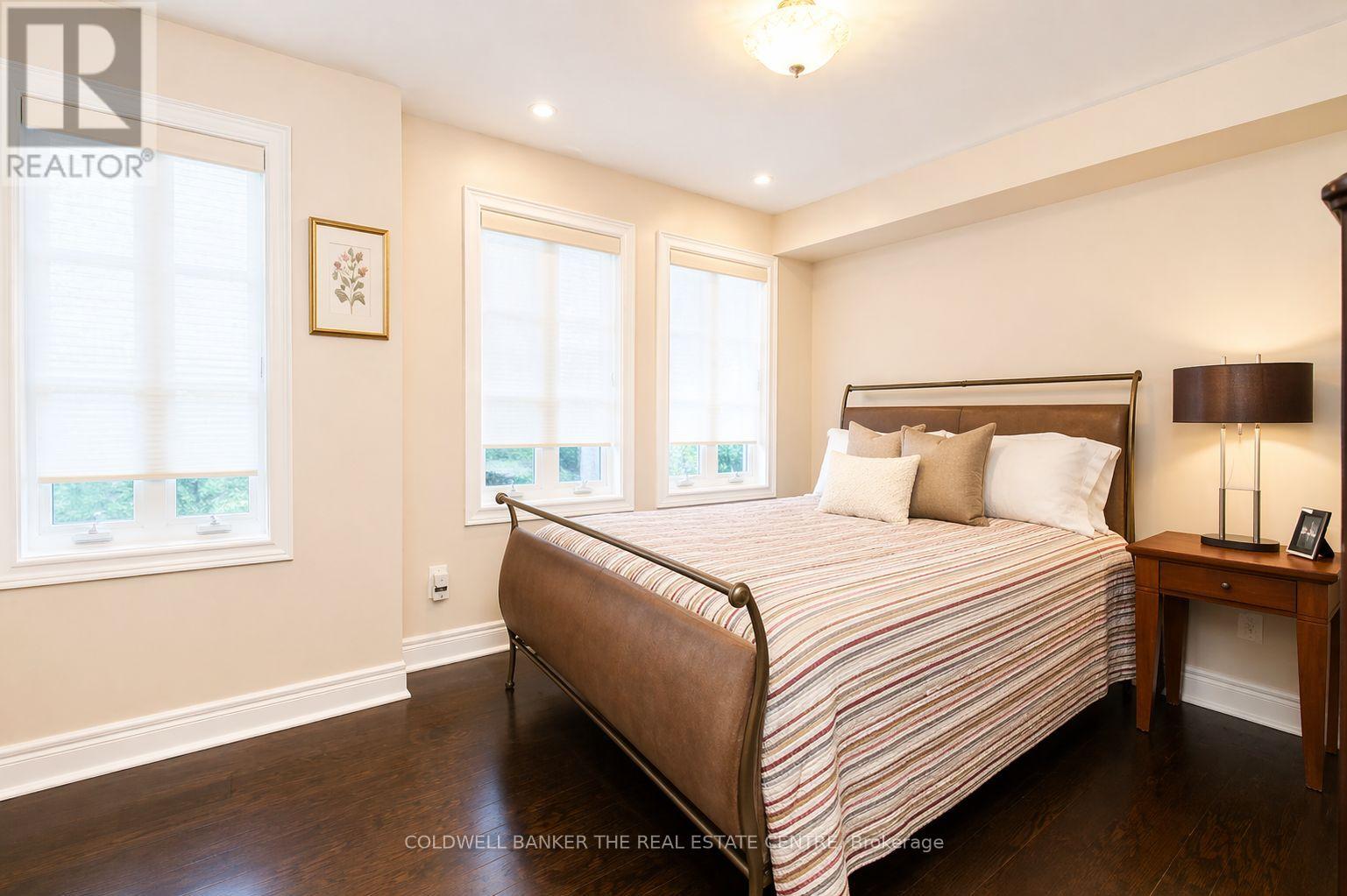 10 Powseland Crescent, Vaughan, Ontario  L4L 0C5 - Photo 14 - N12904748