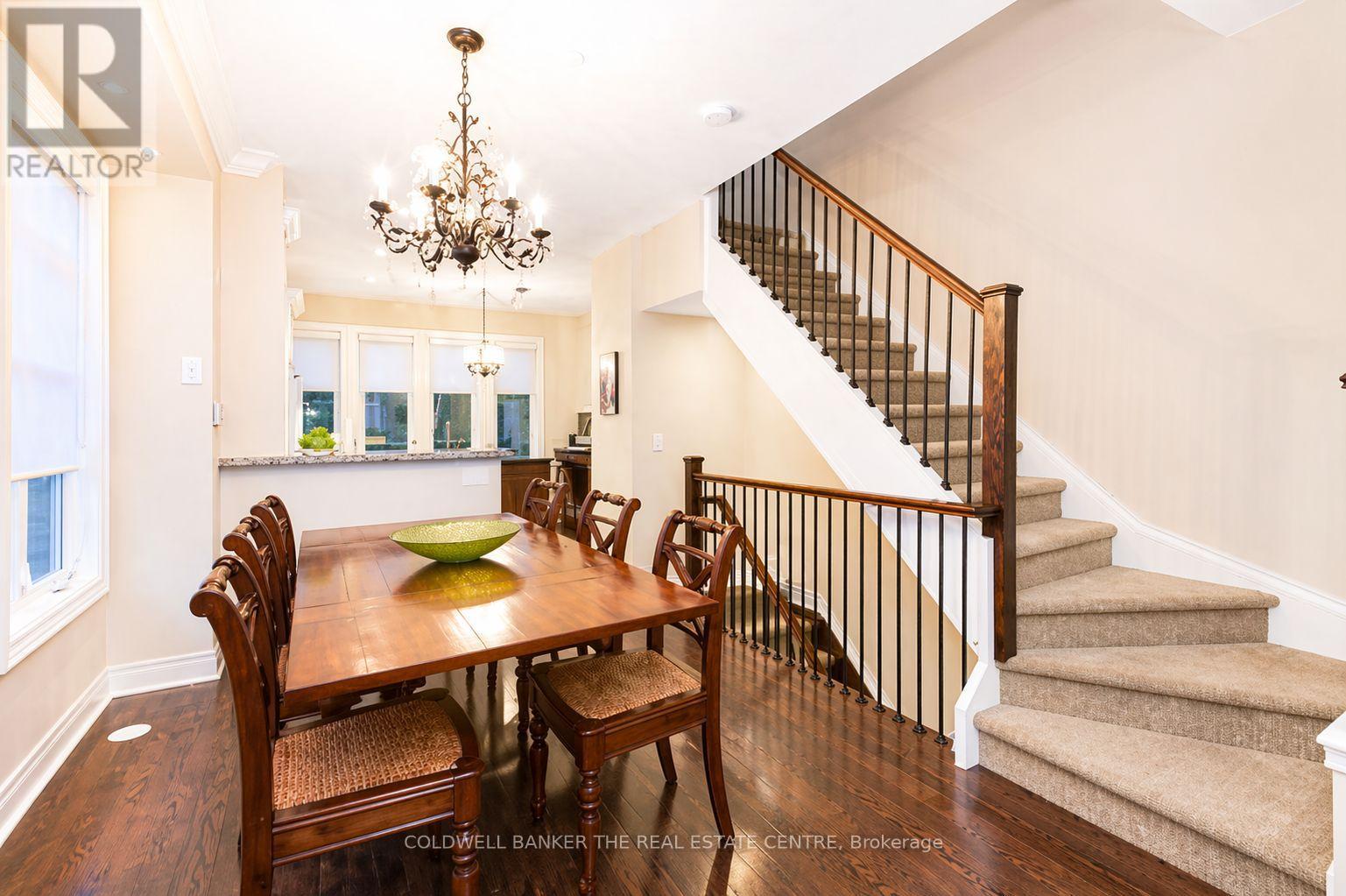 10 Powseland Crescent, Vaughan, Ontario  L4L 0C5 - Photo 5 - N12904748