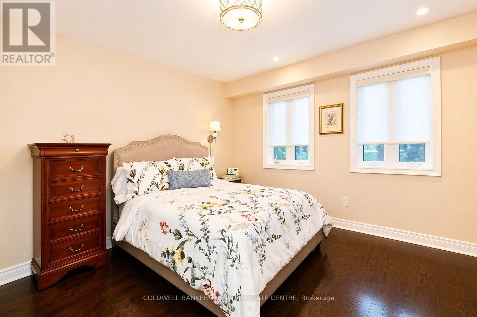 10 Powseland Crescent, Vaughan, Ontario  L4L 0C5 - Photo 13 - N12904748