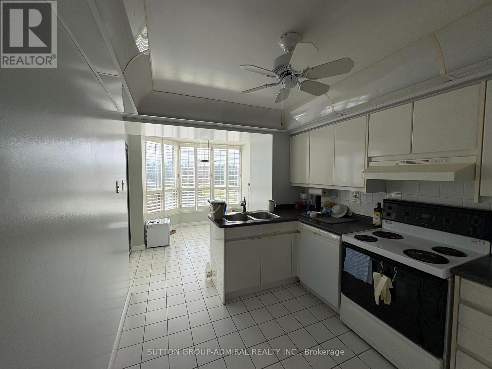 701 - 1 Clark Avenue W, Vaughan, Ontario  L4J 7Y6 - Photo 4 - N13027652