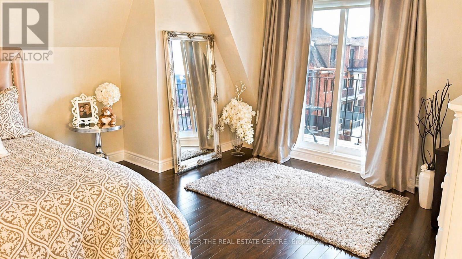 10 Powseland Crescent, Vaughan, Ontario  L4L 0C5 - Photo 8 - N12904748