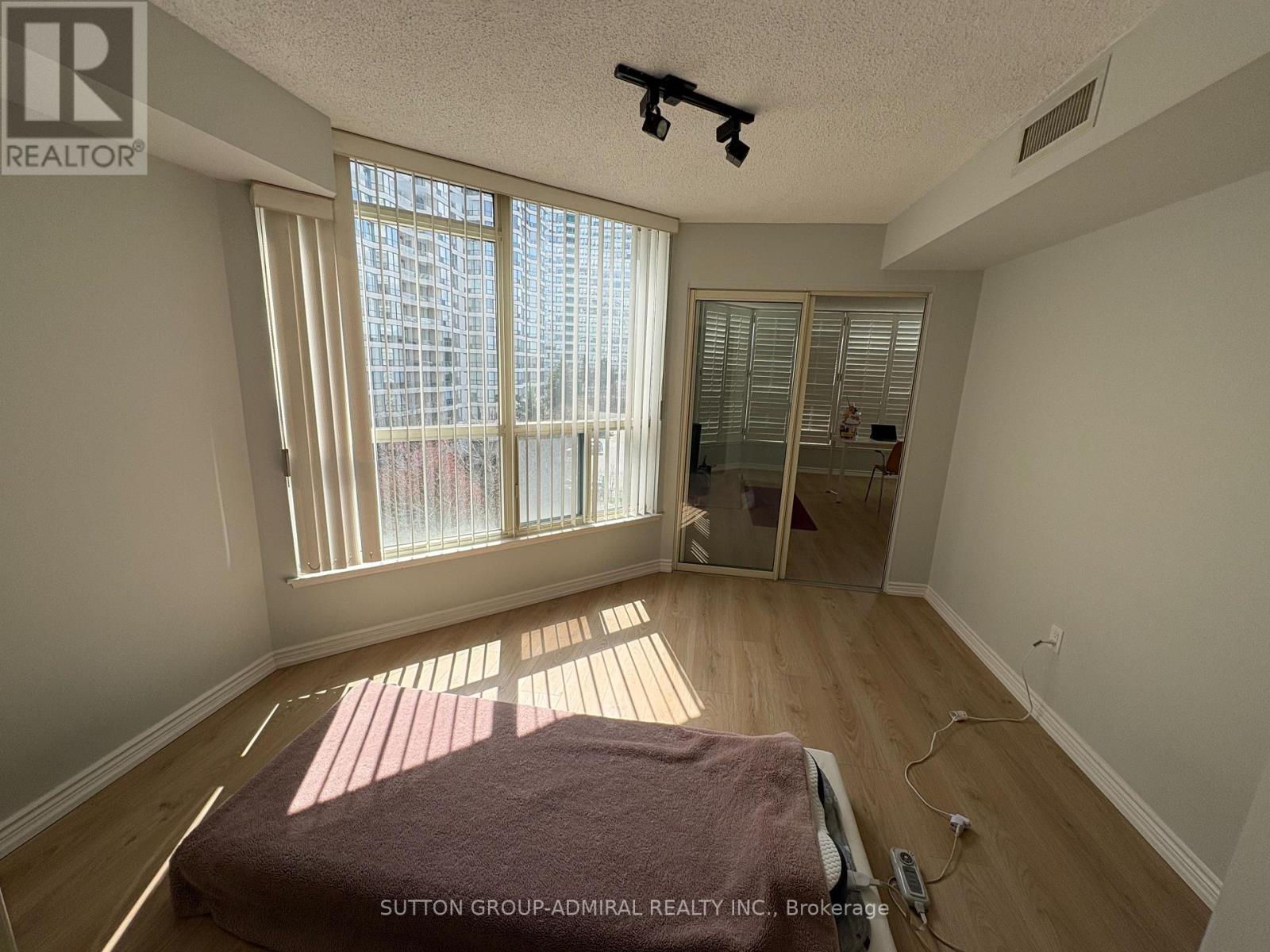 701 - 1 Clark Avenue W, Vaughan, Ontario  L4J 7Y6 - Photo 12 - N13027652