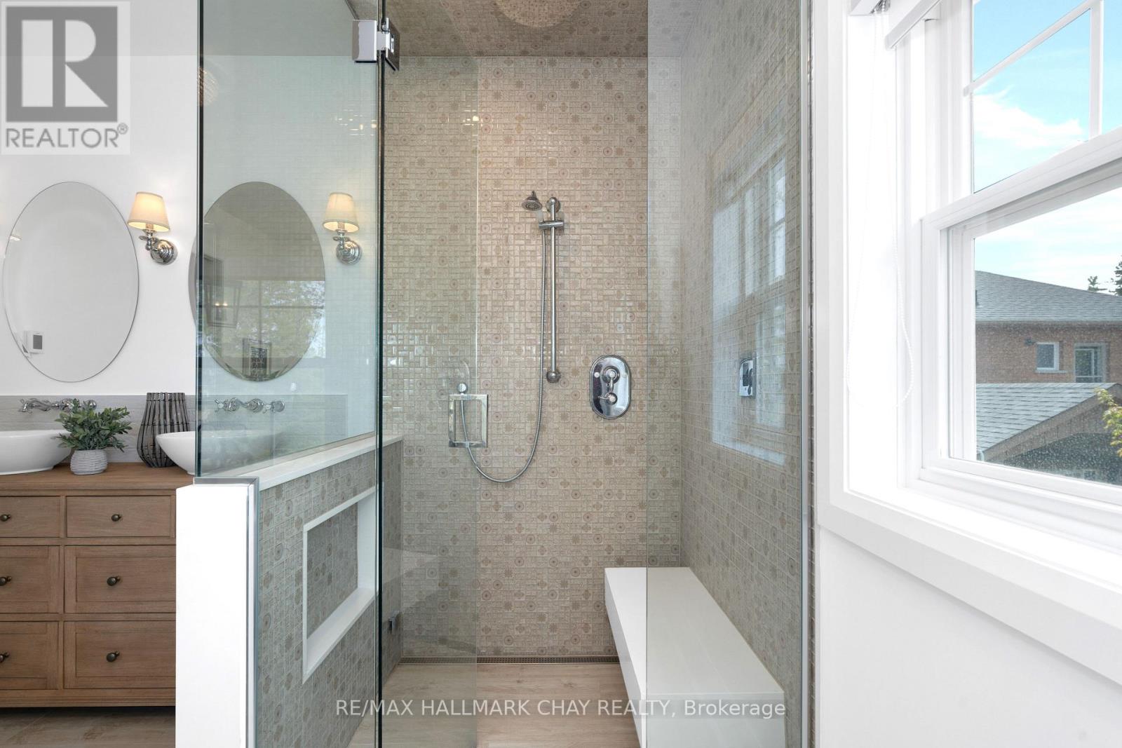 395 Eastdale Drive, Wasaga Beach, Ontario  L9Z 2P4 - Photo 30 - S12910050