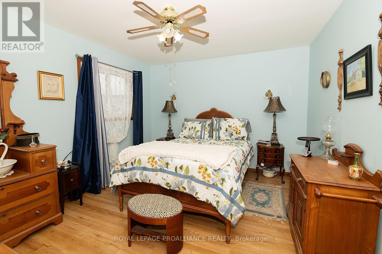 35 Morris Drive, Belleville, Ontario  K8P 5B3 - Photo 14 - X12888544