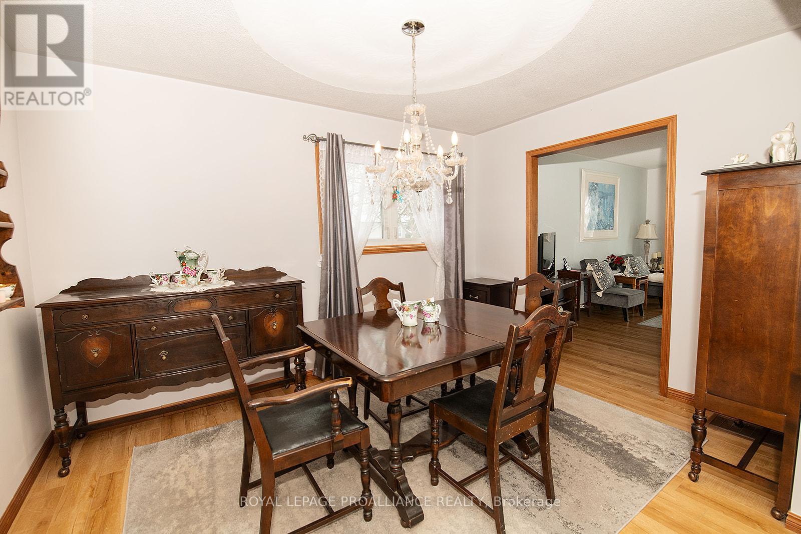 35 Morris Drive, Belleville, Ontario  K8P 5B3 - Photo 10 - X12888544