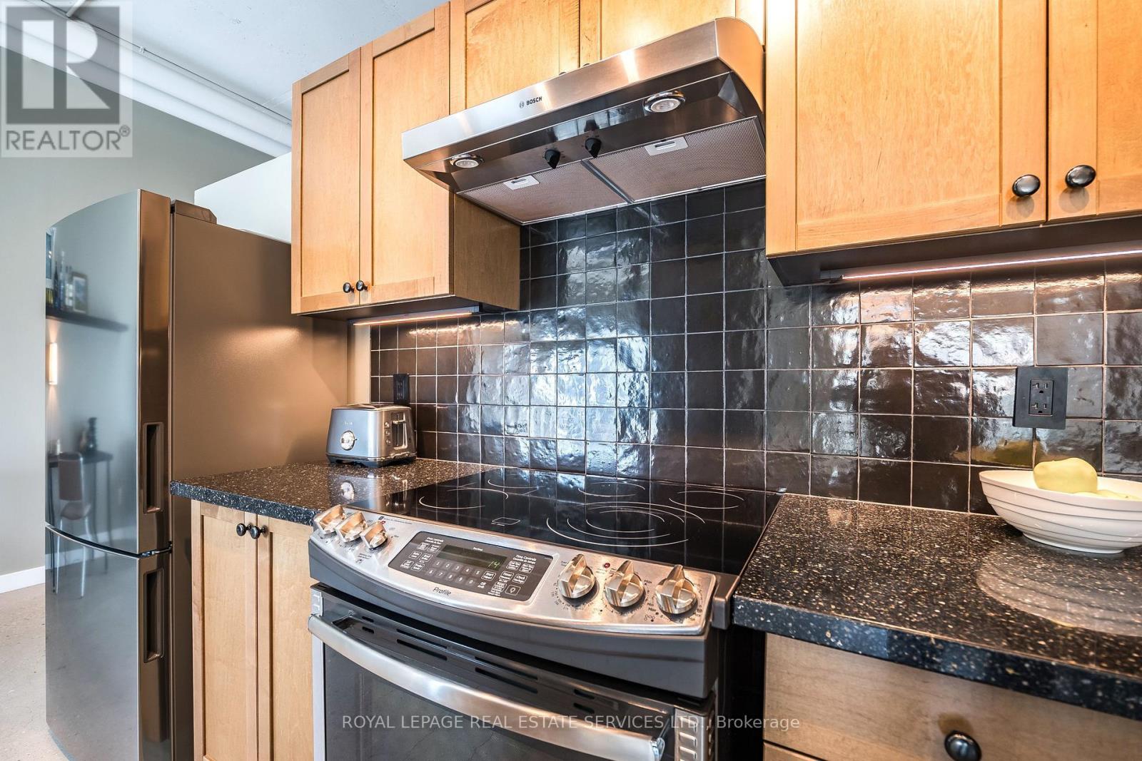 410 - 2 Fieldway Road, Toronto, Ontario  M8Z 0B9 - Photo 24 - W13028398