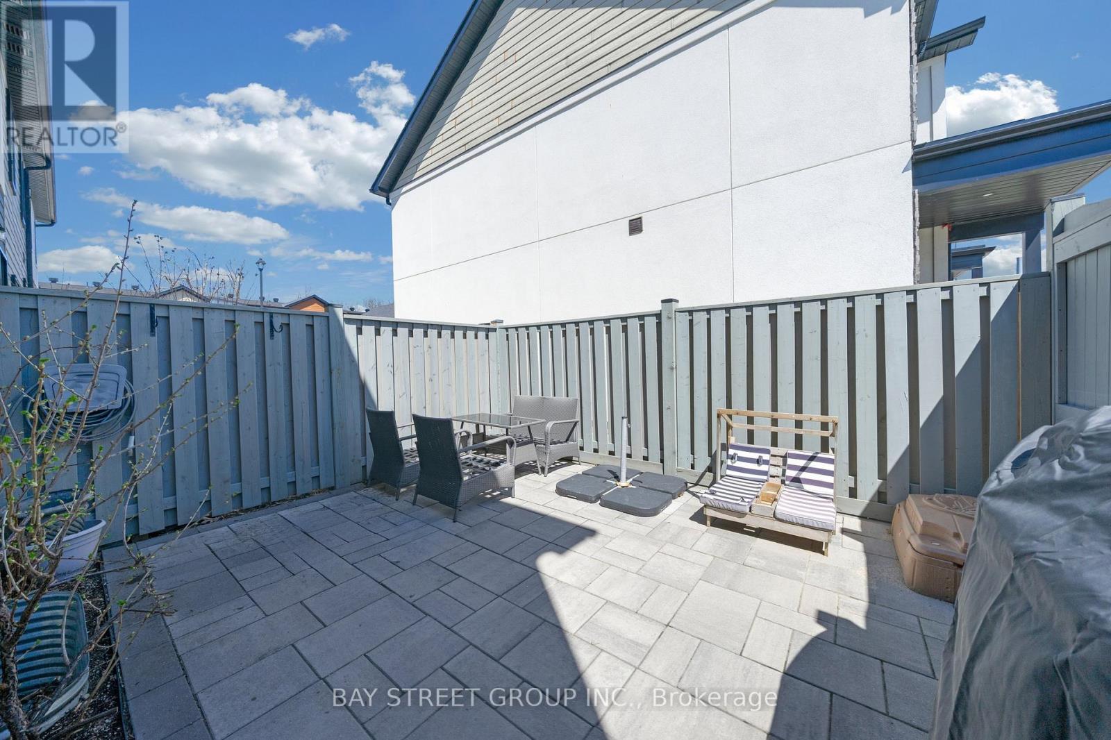 22 - 1 Stonehart Lane, Barrie, Ontario  L4M 7E8 - Photo 44 - S13001714