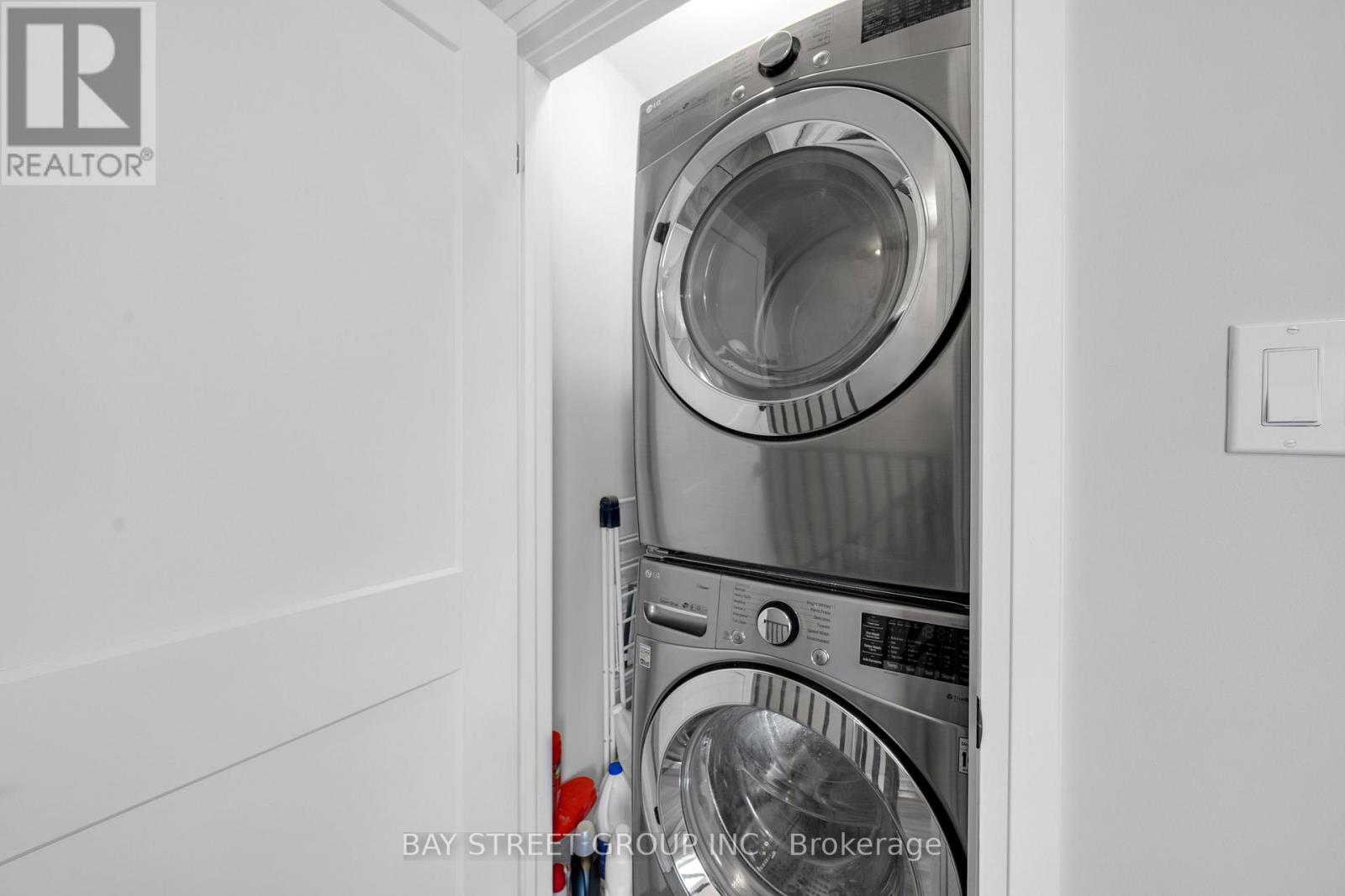 22 - 1 Stonehart Lane, Barrie, Ontario  L4M 7E8 - Photo 36 - S13001714