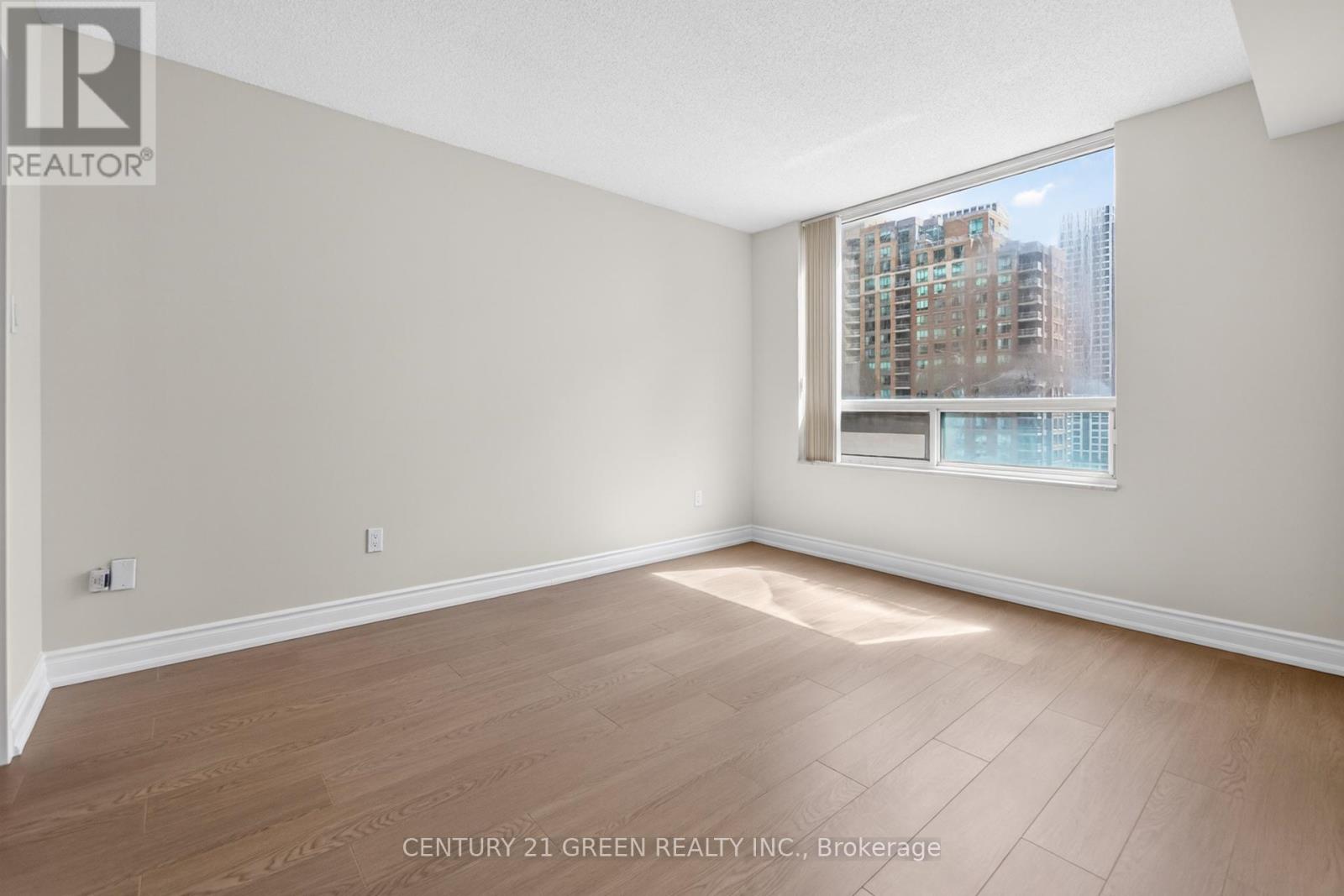 1101 - 265 Enfield Place, Mississauga, Ontario  L5B 3Y7 - Photo 15 - W13030048