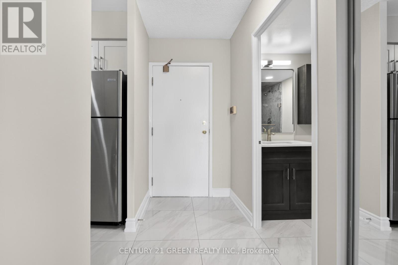 1101 - 265 Enfield Place, Mississauga, Ontario  L5B 3Y7 - Photo 6 - W13030048