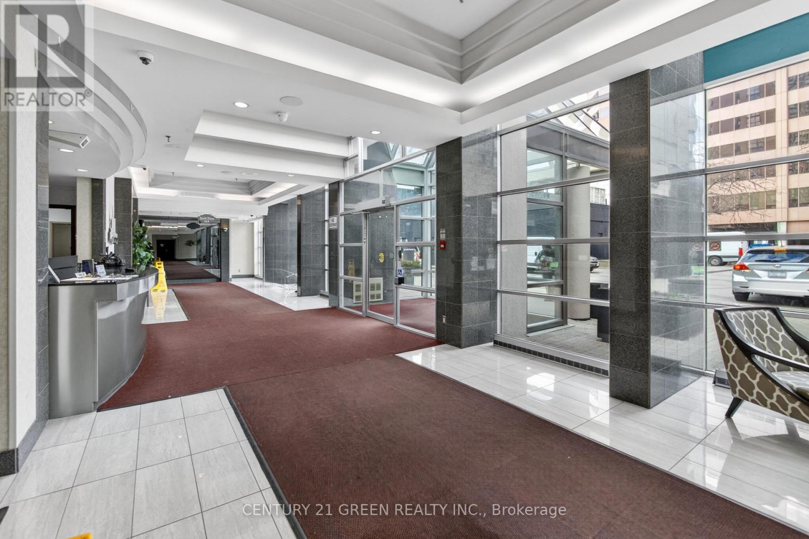 1101 - 265 Enfield Place, Mississauga, Ontario  L5B 3Y7 - Photo 3 - W13030048