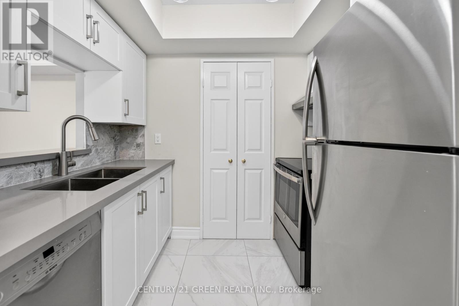 1101 - 265 Enfield Place, Mississauga, Ontario  L5B 3Y7 - Photo 37 - W13030048