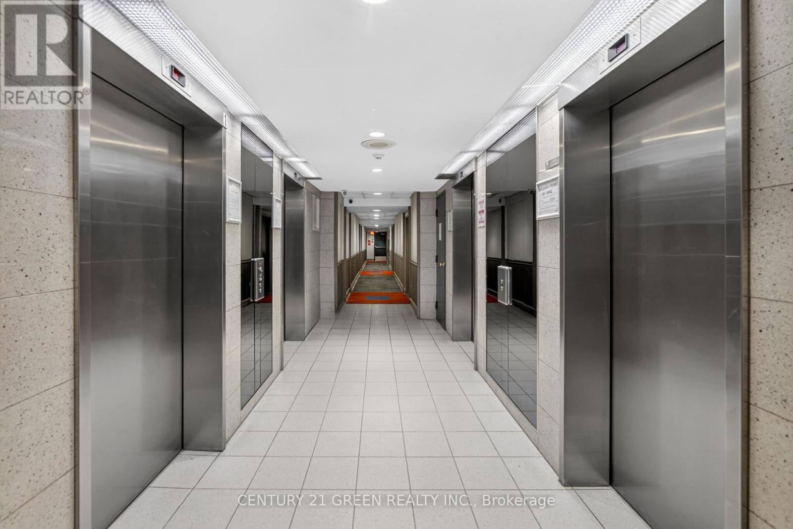 1101 - 265 Enfield Place, Mississauga, Ontario  L5B 3Y7 - Photo 4 - W13030048