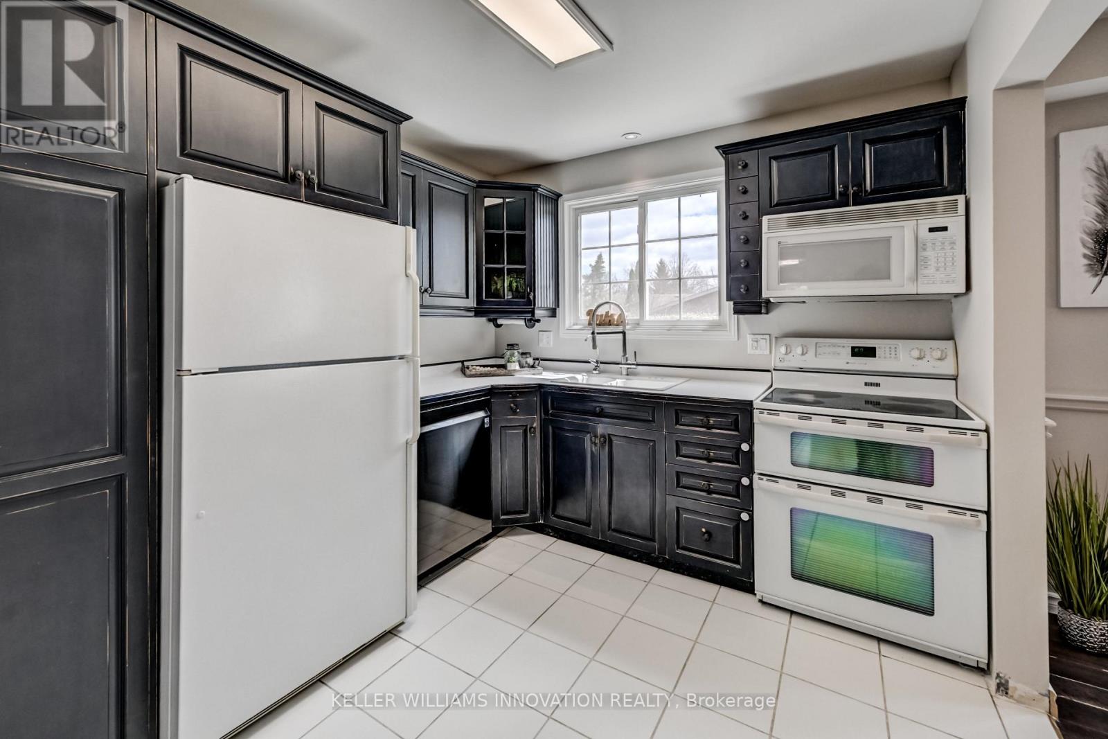 33 Carlyle Place, Kitchener, Ontario  N2P 1R6 - Photo 12 - X13031296