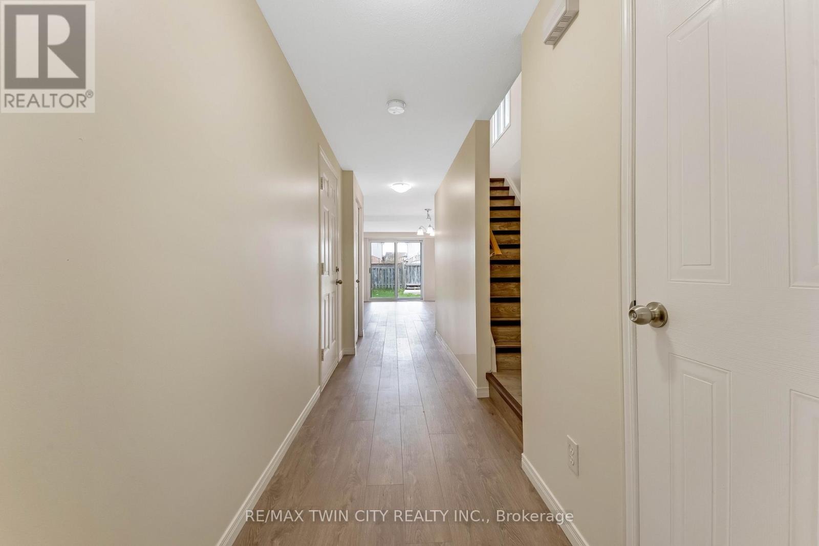 85 Activa Avenue, Kitchener, Ontario  N2E 3R4 - Photo 3 - X13031306