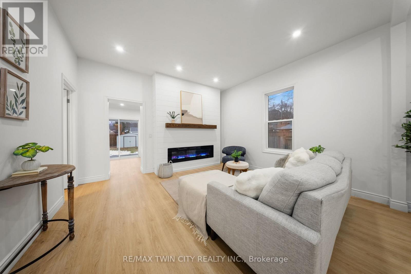 8 Main Street, Brantford, Ontario  N3R 3X2 - Photo 12 - X13031426