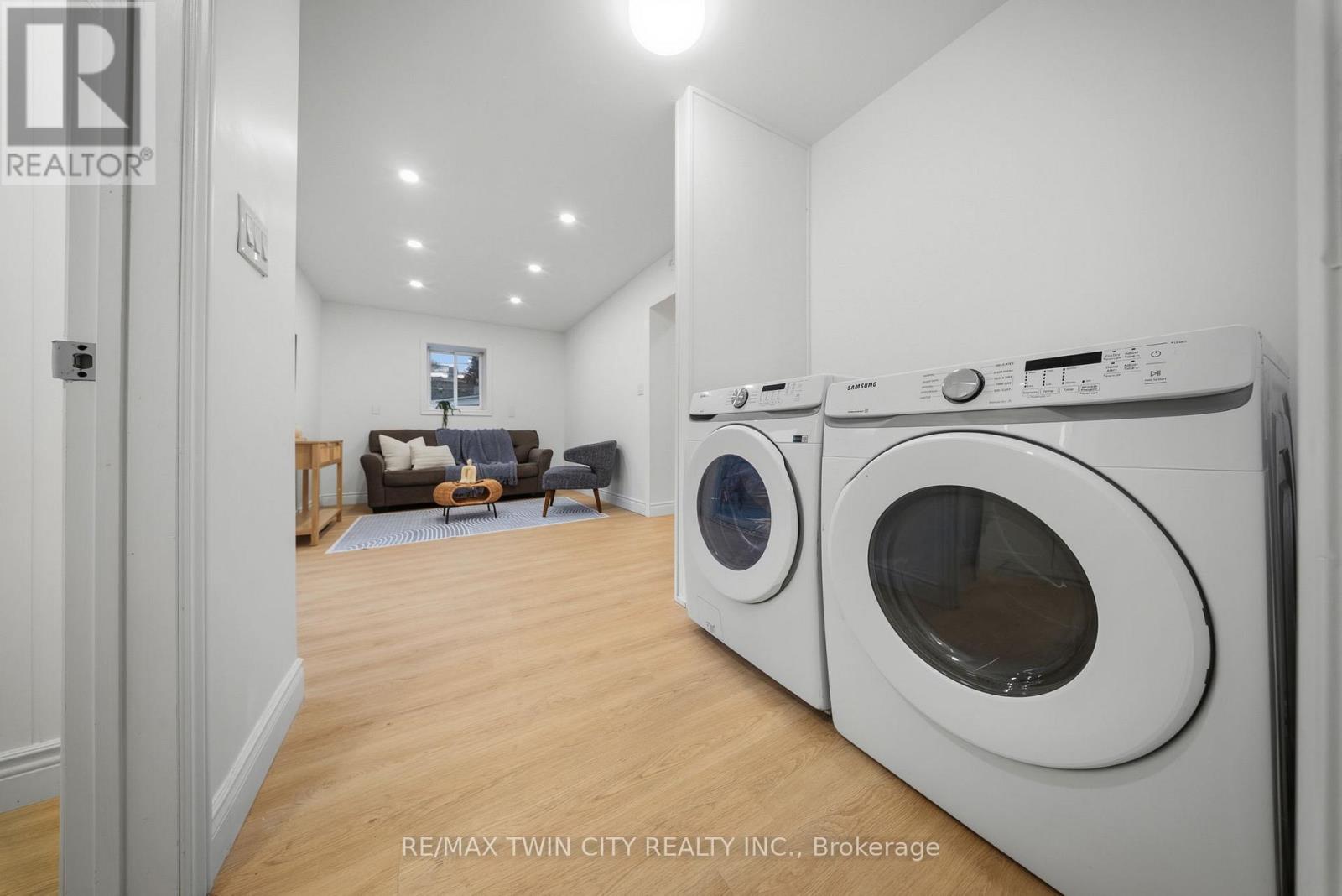 8 Main Street, Brantford, Ontario  N3R 3X2 - Photo 17 - X13031426