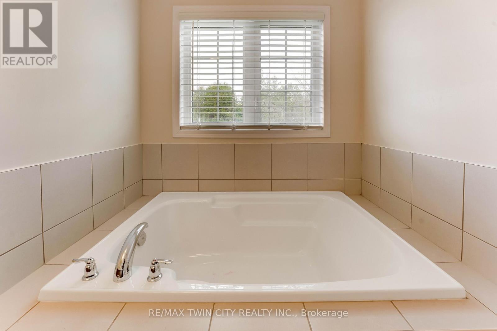 334 Dolman Street, Woolwich, Ontario  N0B 1M0 - Photo 25 - X13031430