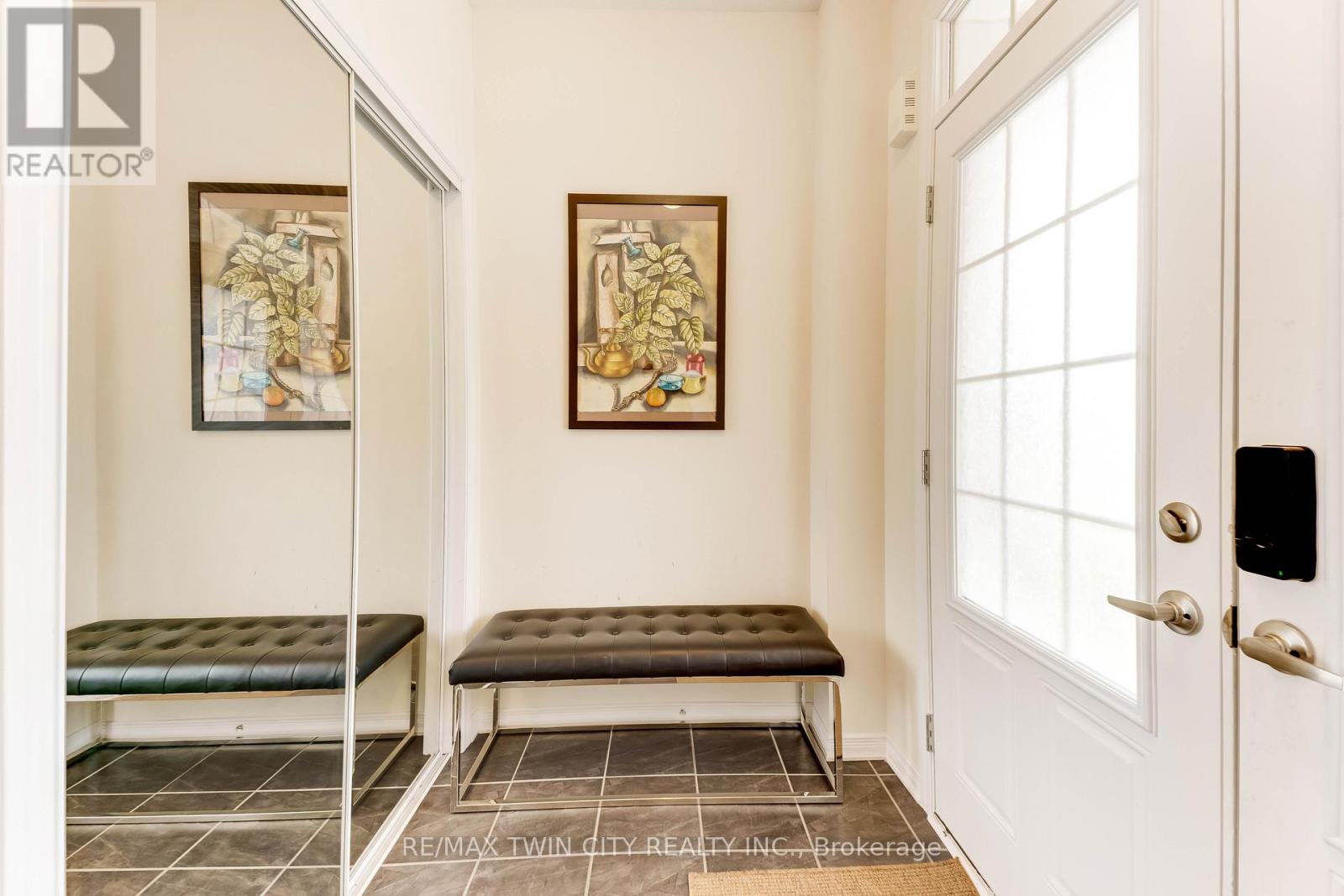 334 Dolman Street, Woolwich, Ontario  N0B 1M0 - Photo 4 - X13031430