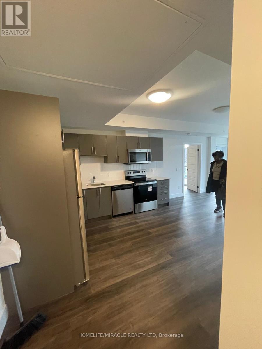 204 - 103 Rogers Street, Waterloo, Ontario  N2J 1A4 - Photo 2 - X13031438