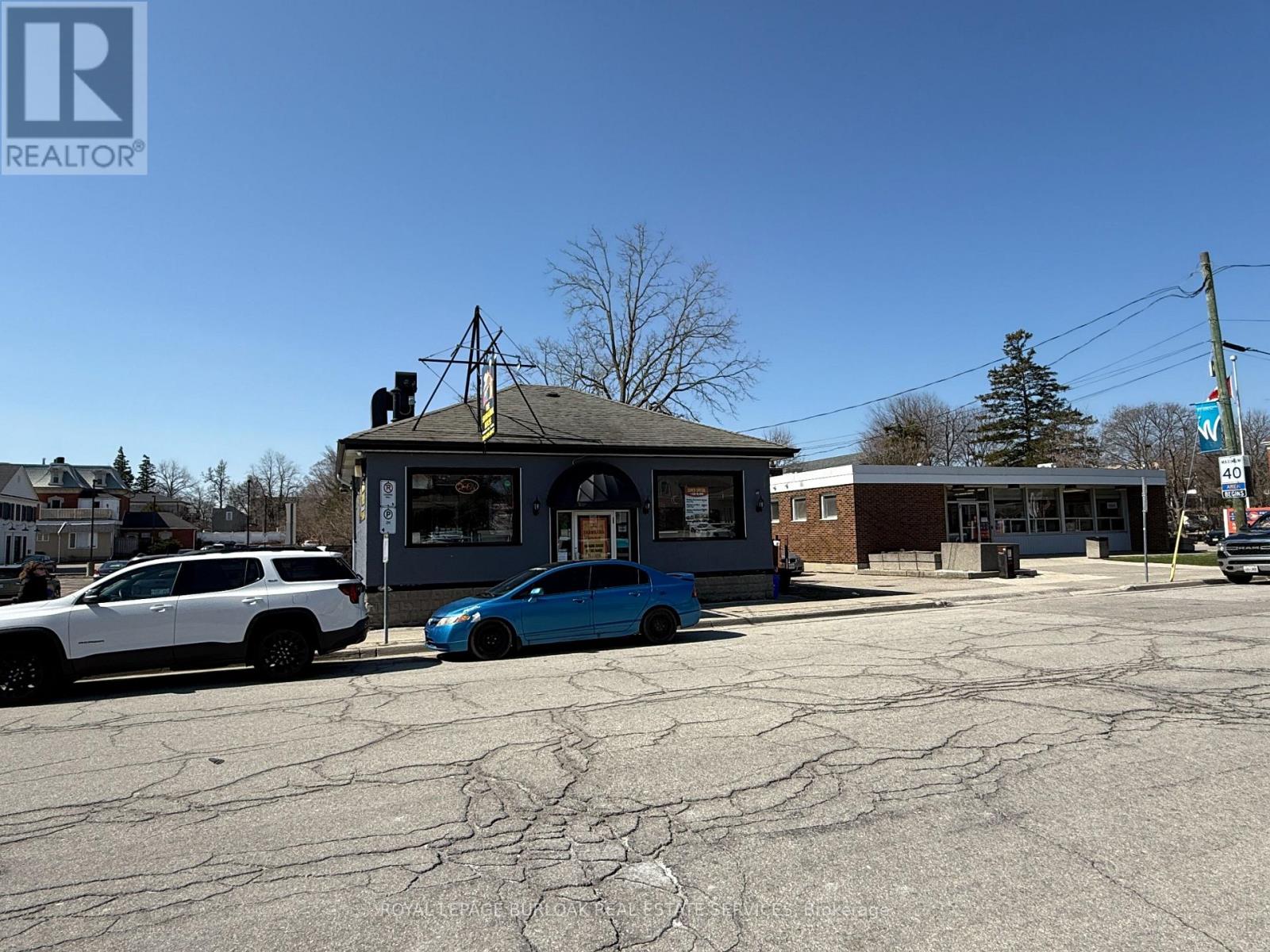 9 Main Street N, Hamilton, Ontario  L0R 2H0 - Photo 2 - X13031460