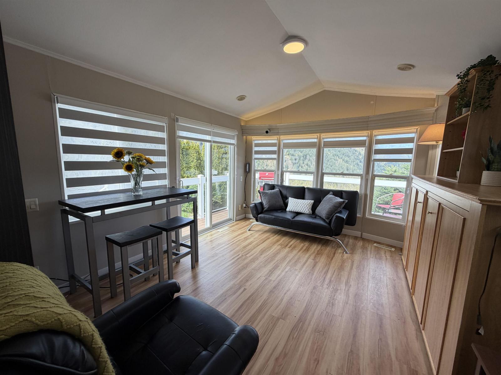 170 1436 Frost Road, Columbia Valley, Cultus Lake, British Columbia  V2R 4X8 - Photo 6 - R3113845