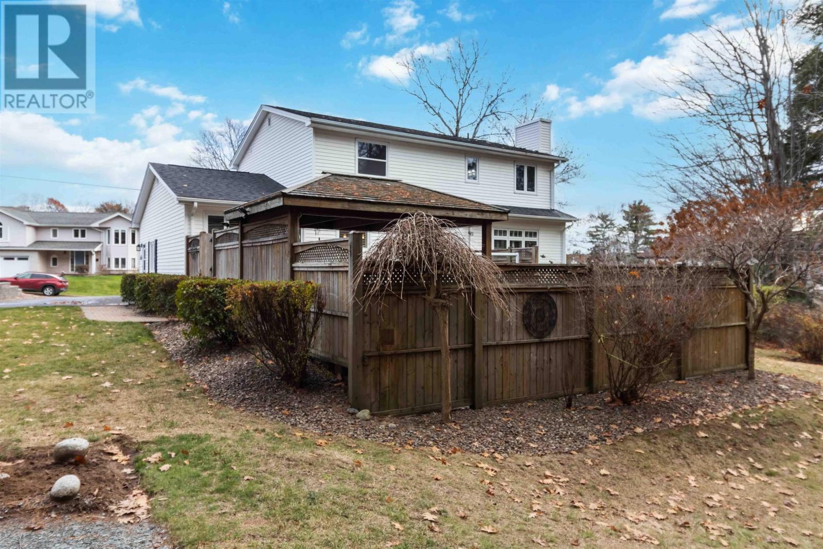 15 Stoneridge Court, Bridgewater, Nova Scotia  B4V 3T9 - Photo 38 - 202600234