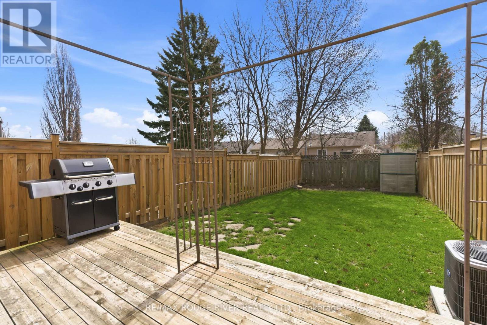 17 Elford Drive, Clarington, Ontario  L1C 4R3 - Photo 12 - E13031636