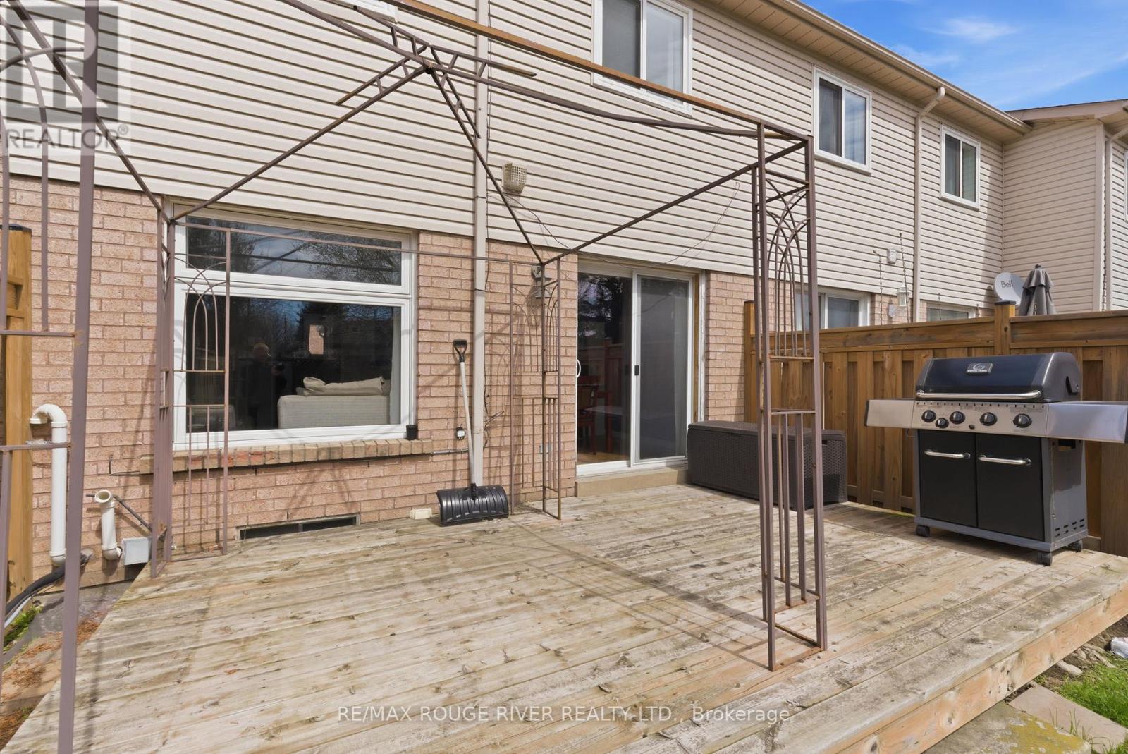 17 Elford Drive, Clarington, Ontario  L1C 4R3 - Photo 14 - E13031636