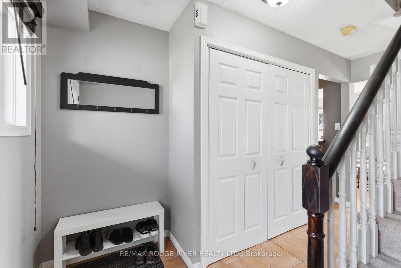 17 Elford Drive, Clarington, Ontario  L1C 4R3 - Photo 3 - E13031636