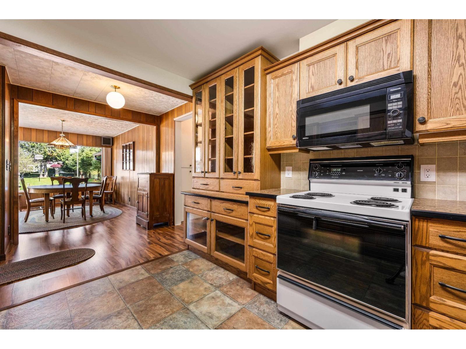 455 Pine Avenue, Harrison Hot Springs, Harrison Hot Springs, British Columbia  V0M 1K0 - Photo 9 - R3114206