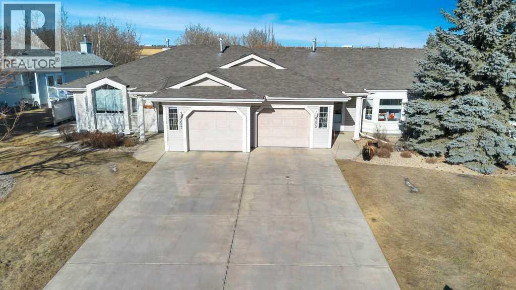 505 Epiphany Bay, Rural Rocky View County, Alberta  T1X 1G6 - Photo 2 - A2285203
