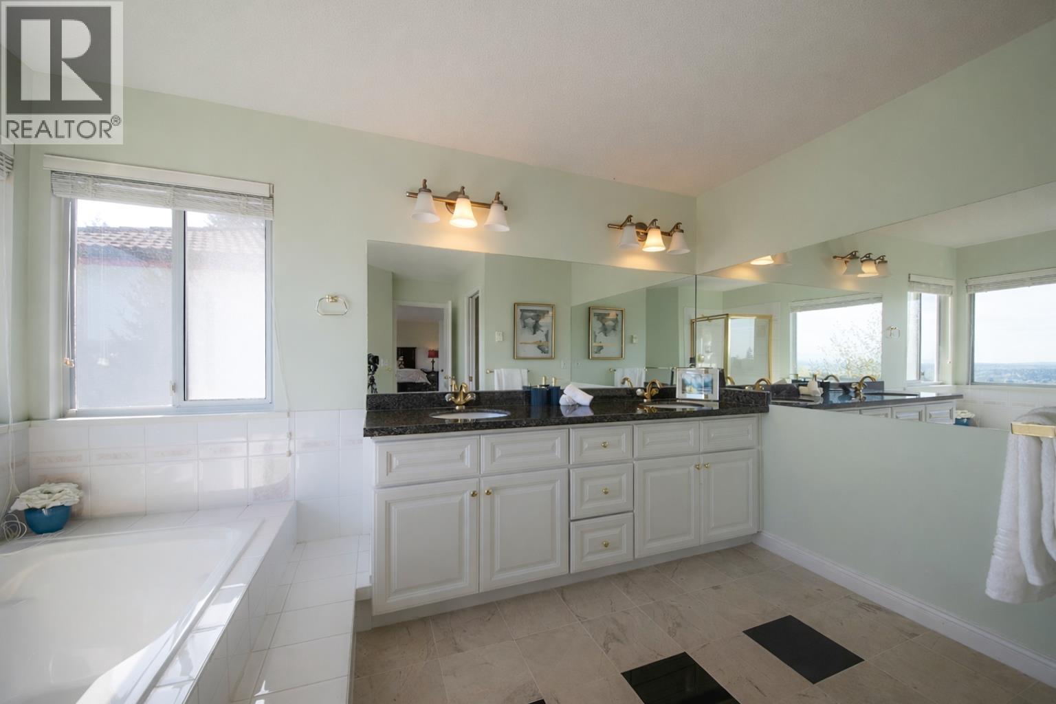 2946 Blackbear Court, Coquitlam, British Columbia  V3E 3A2 - Photo 23 - R3114581