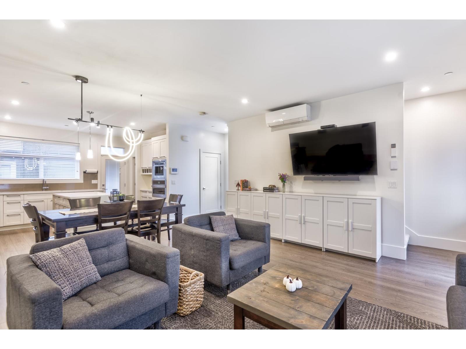 42 7665 209 Street, Langley, British Columbia  V2Y 0V2 - Photo 3 - R3101044