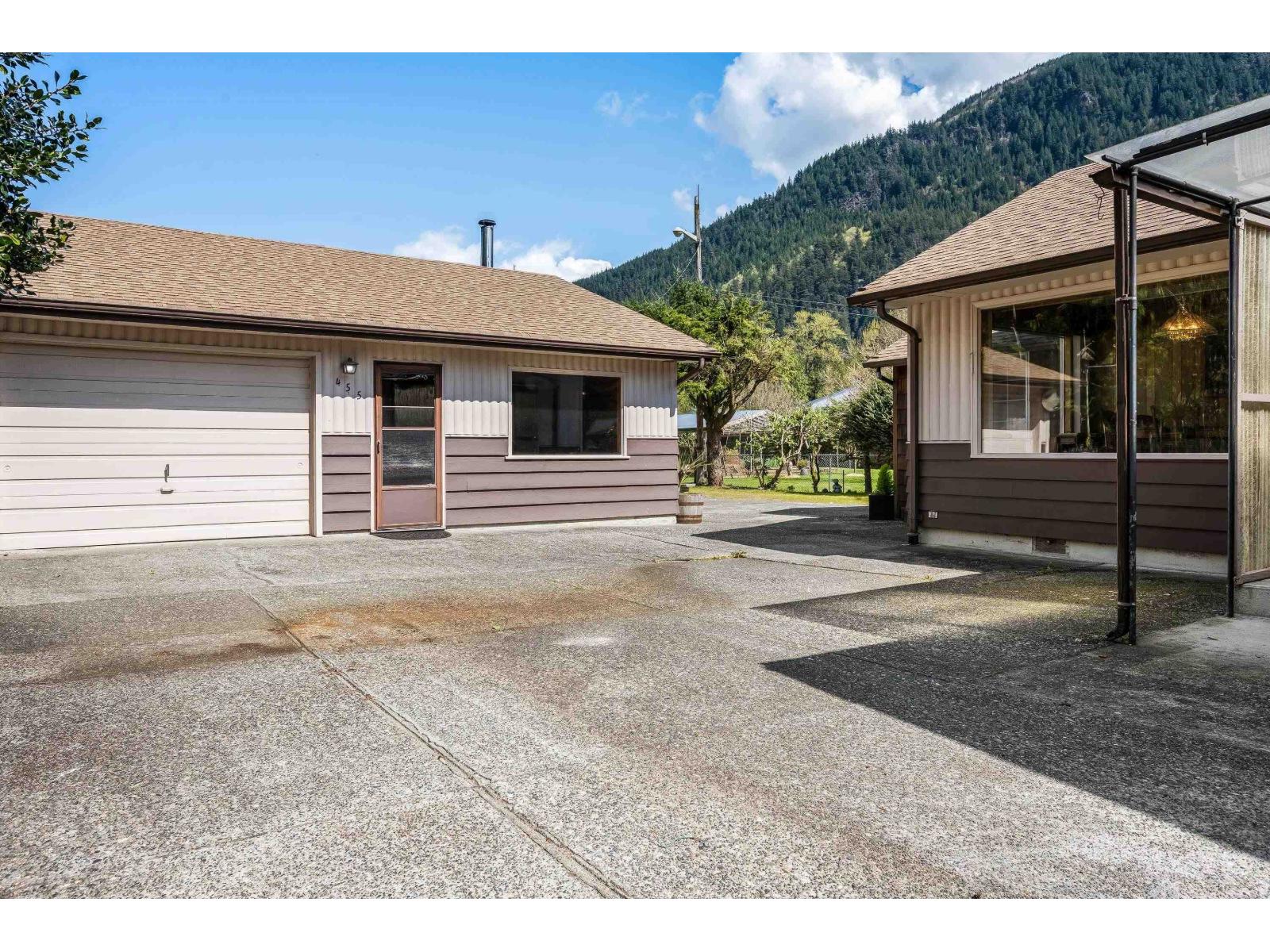 455 Pine Avenue, Harrison Hot Springs, Harrison Hot Springs, British Columbia  V0M 1K0 - Photo 21 - R3114206