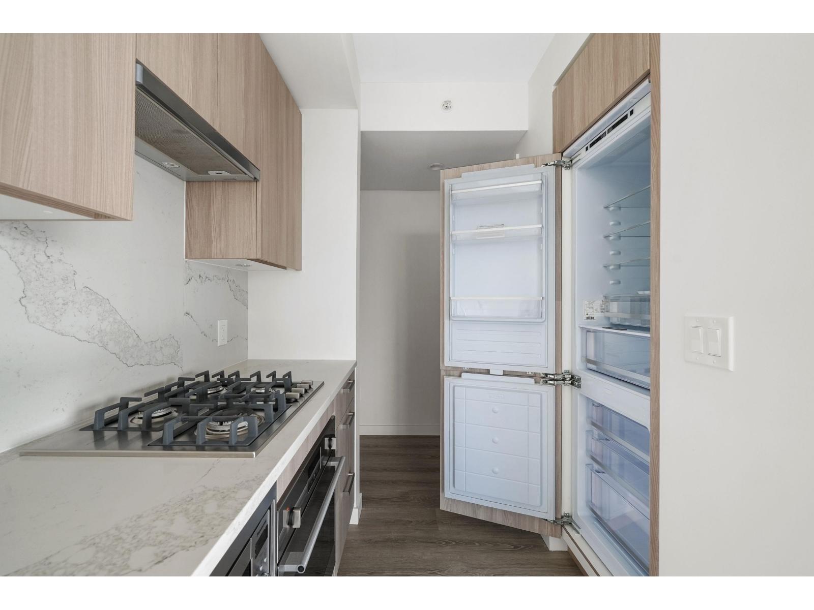 2308 13350 Central, Surrey, British Columbia  V3T 0S1 - Photo 10 - R3113500