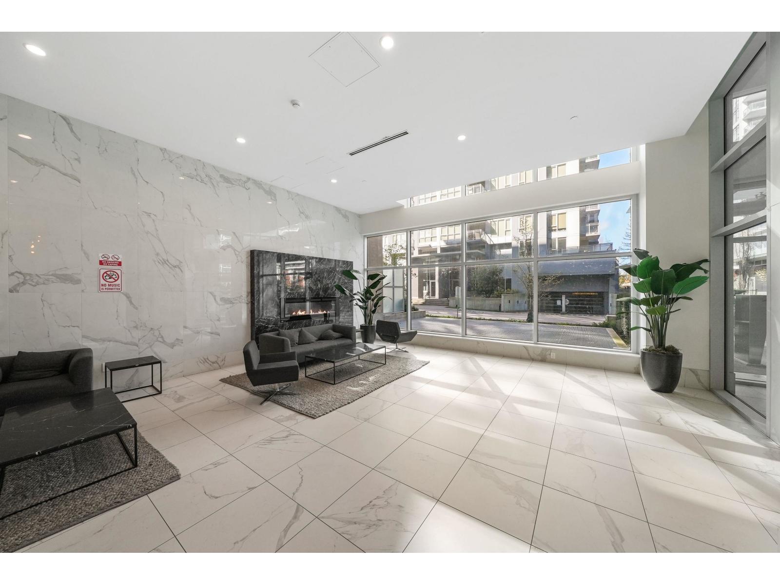 2308 13350 Central, Surrey, British Columbia  V3T 0S1 - Photo 5 - R3113500