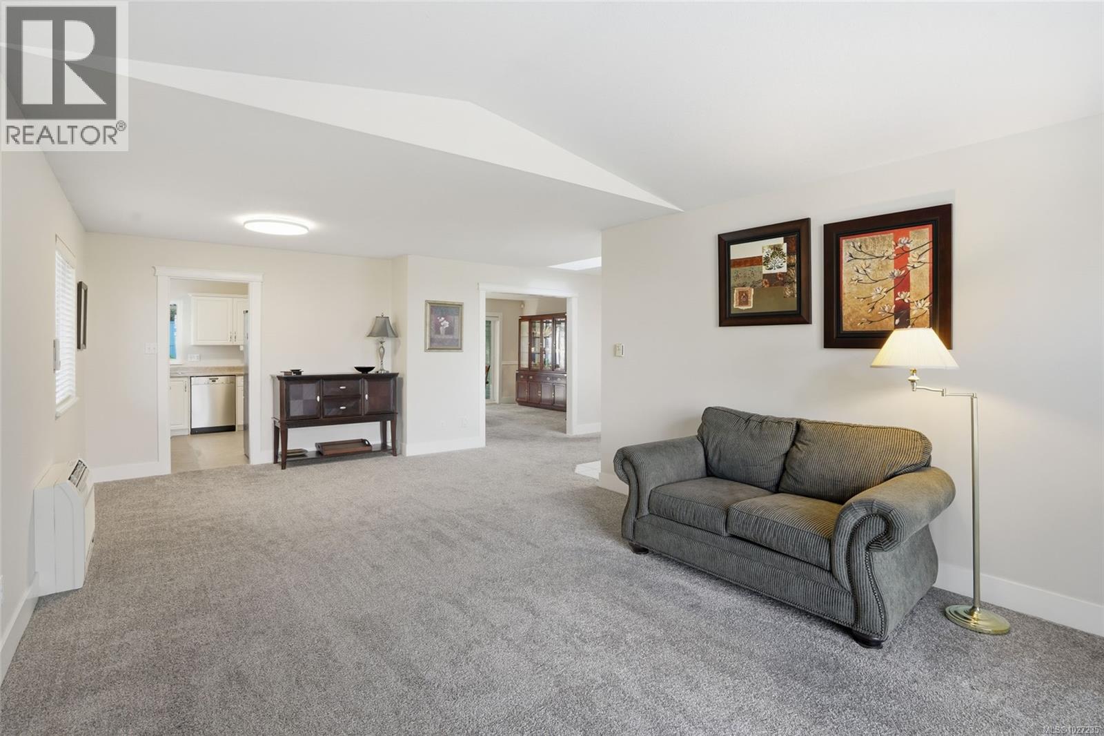 1148 Clubhouse Dr, Qualicum Beach, British Columbia  V9K 1C4 - Photo 10 - 1027235