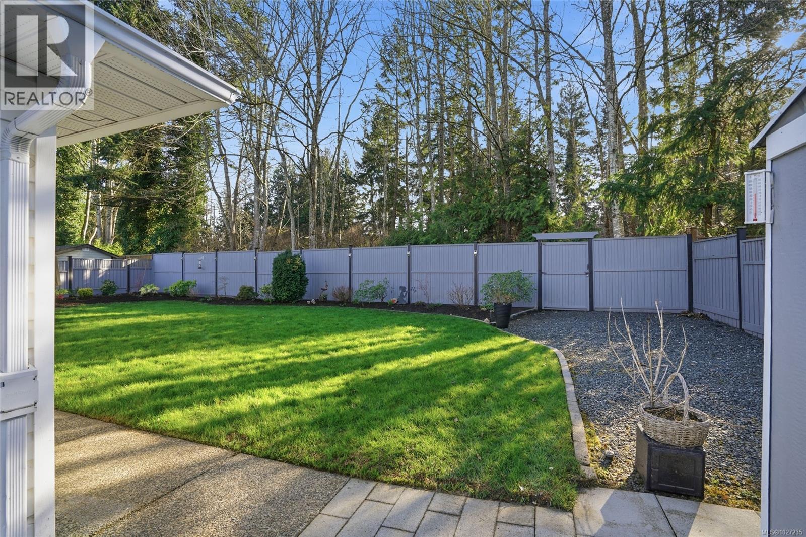 1148 Clubhouse Dr, Qualicum Beach, British Columbia  V9K 1C4 - Photo 39 - 1027235