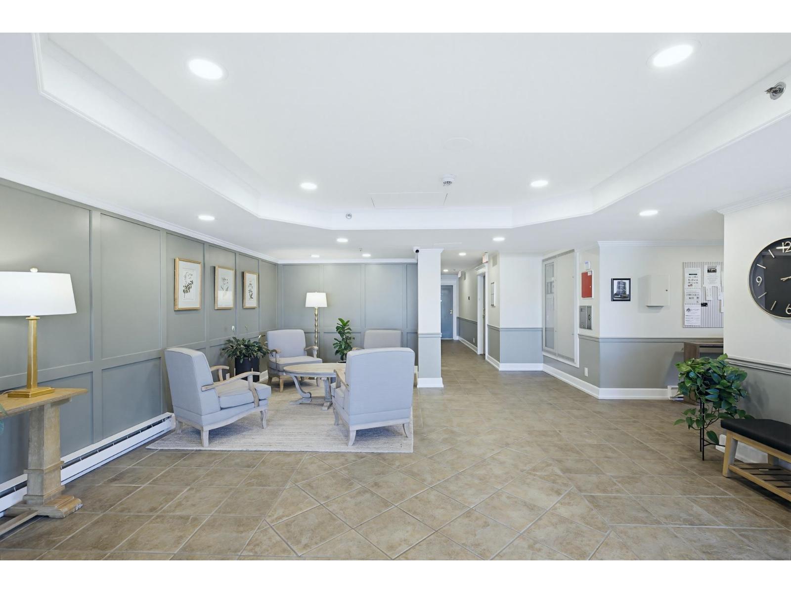 403 3150 Gladwin Road, Abbotsford, British Columbia  V2T 5S9 - Photo 5 - R3111805