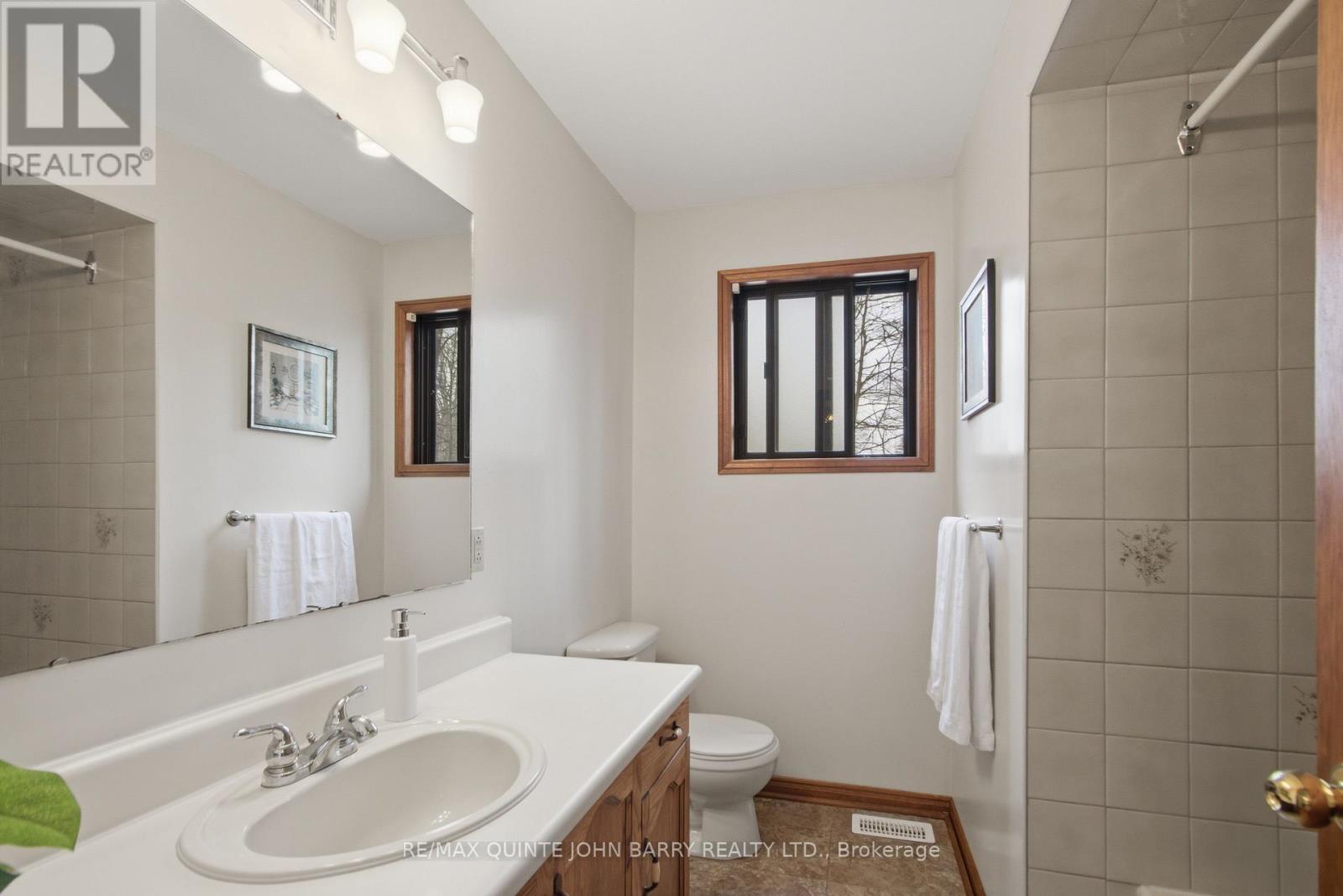 46 Twelve O'clock Pt Road, Quinte West (Murray Ward), Ontario  K0K 1L0 - Photo 24 - X13031706