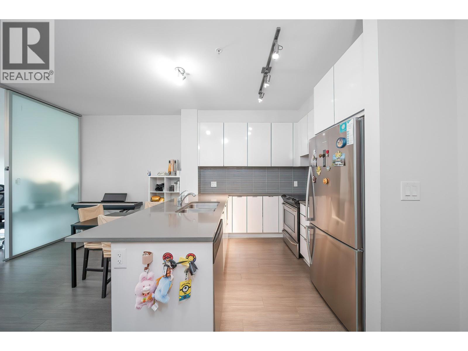 310 9877 University Crescent, Burnaby, British Columbia  V5A 0E5 - Photo 5 - R3113786