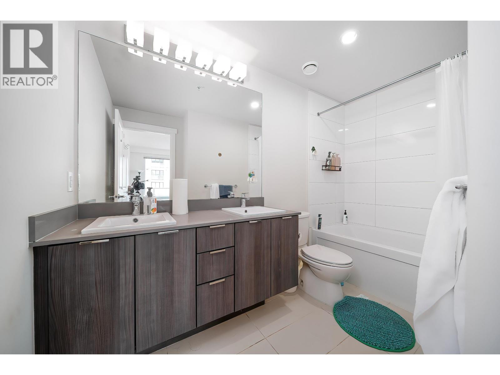 310 9877 University Crescent, Burnaby, British Columbia  V5A 0E5 - Photo 11 - R3113786