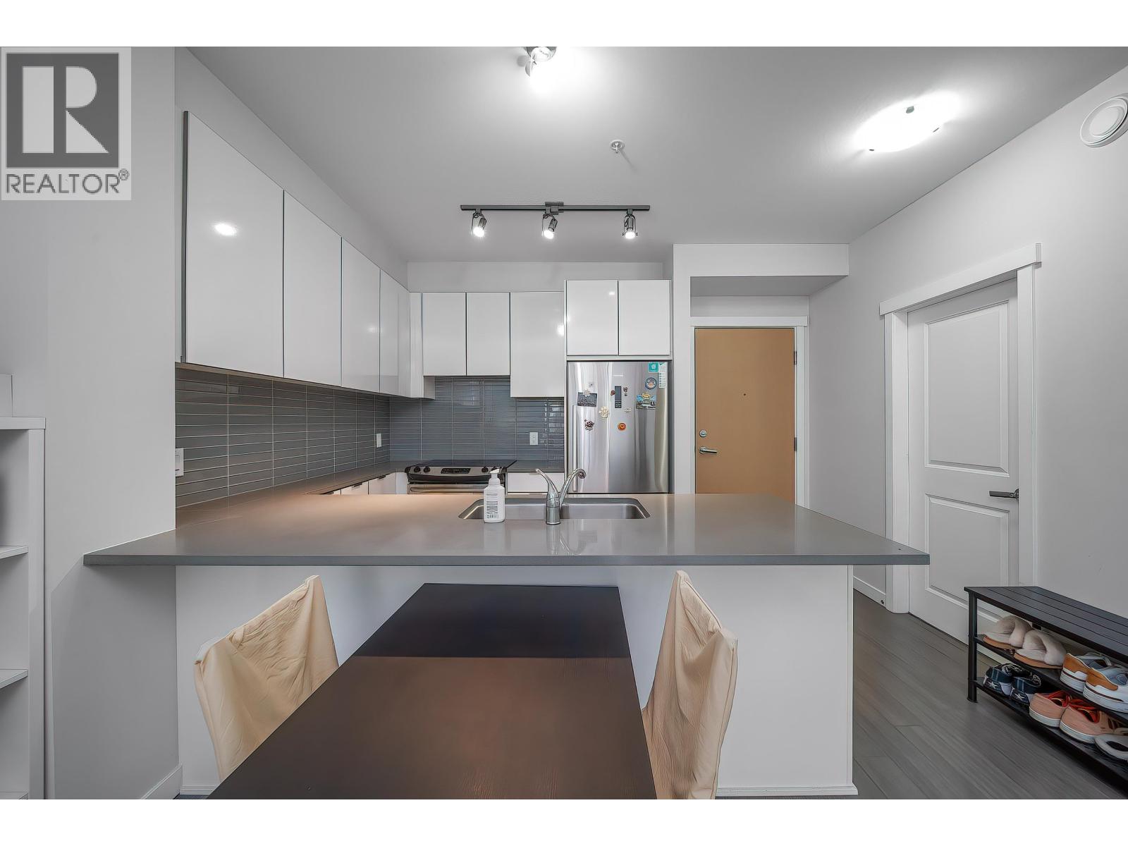 310 9877 University Crescent, Burnaby, British Columbia  V5A 0E5 - Photo 4 - R3113786